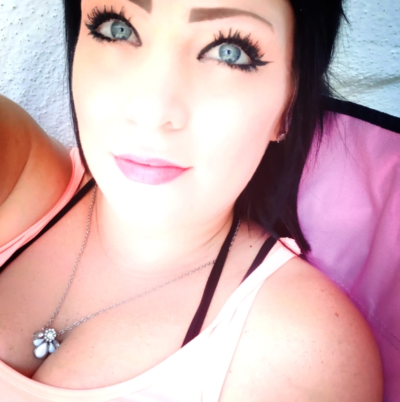 Meet your Posher, Jacquelyn - Picture 1 of 1